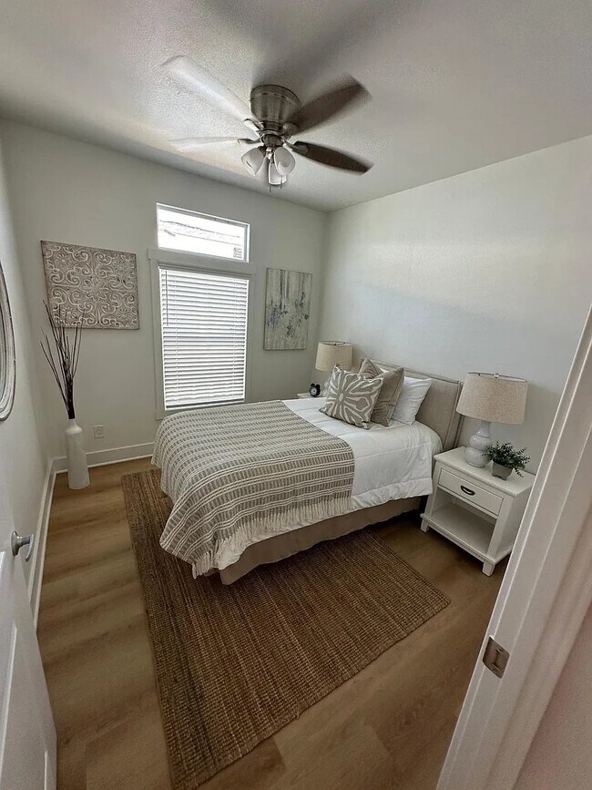 Building Photo - 30 Dart St