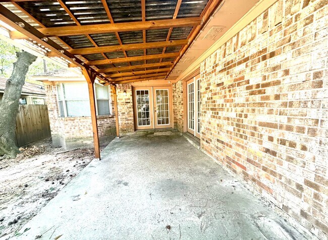 Building Photo - 18 Brookflower Rd