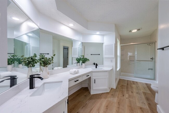 Building Photo - 12719 Ashford Knoll Dr