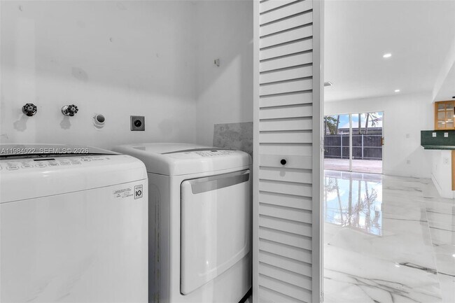 Building Photo - 14848 SW 180th St