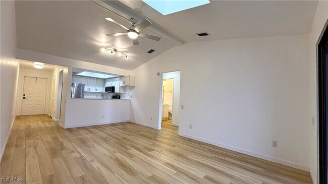 Building Photo - 804 Mohawk Pkwy