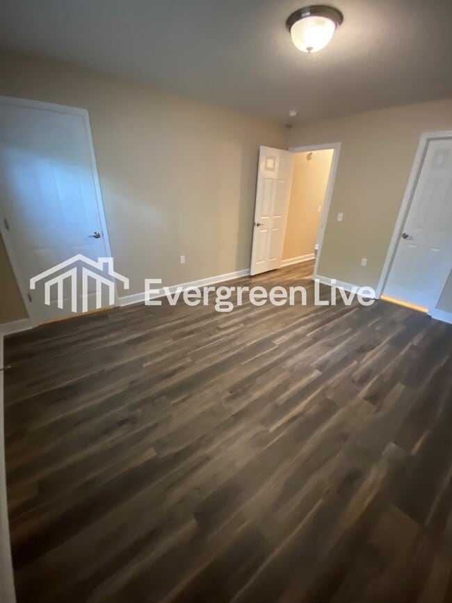 Building Photo - 72 Voda Ct