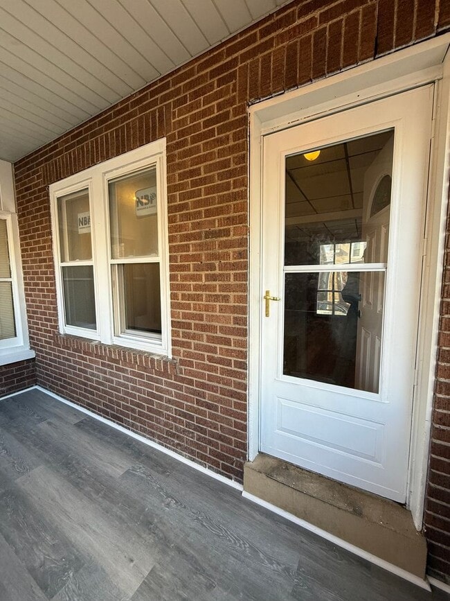 Building Photo - 929 Adeline St