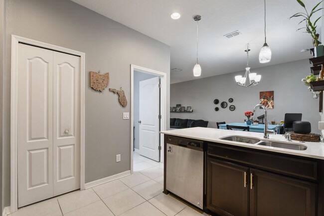 Building Photo - 17524 Promenade Dr