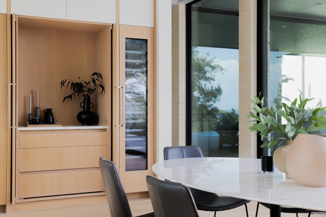 Building Photo - 5205 Scenic View Dr