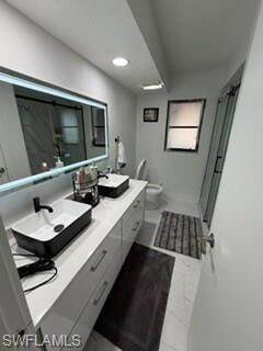 Building Photo - 209 SW 42nd St