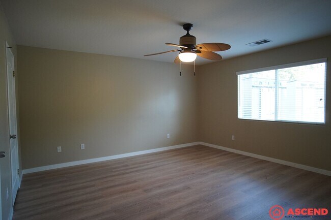 Building Photo - MOVE IN SPECIAL!!! $750 OFF FIRST MONTHS R...