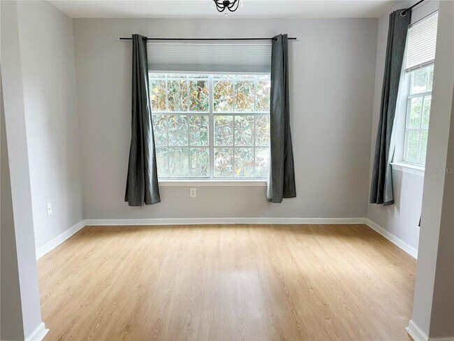 Building Photo - 12843 Madison Pointe Cir