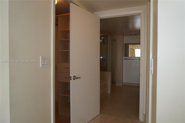 Building Photo - 50 Biscayne Blvd