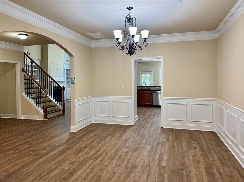 Building Photo - 3606 Rosecliff Trace NE