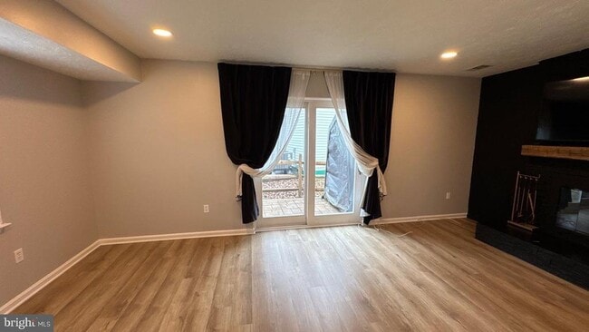 Building Photo - 7225 Steamerbell Row