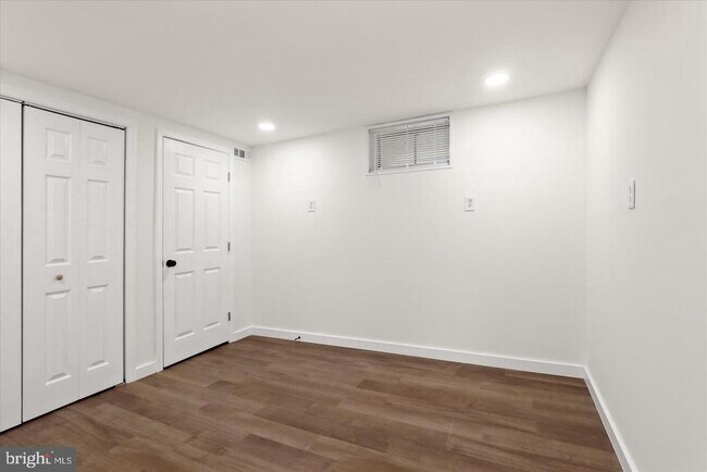 Building Photo - 517 Winters Ln