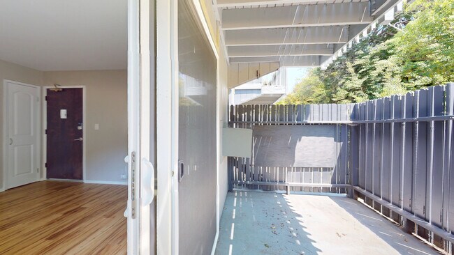 Building Photo - 551 Alameda del Prado
