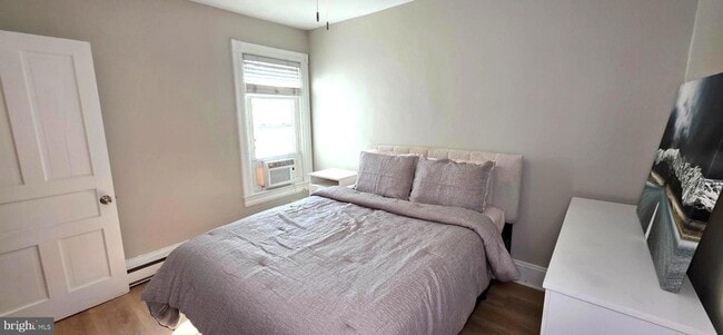 Building Photo - 1211 33rd St NW