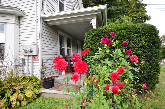 Primary Photo - 22 Highland Ave
