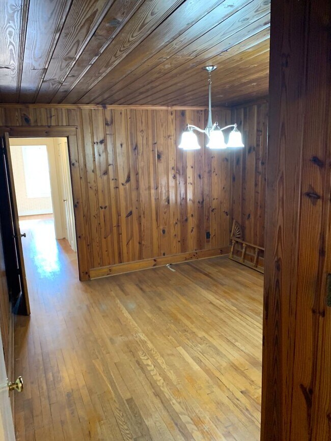 Building Photo - 3 bedroom Salisbury home