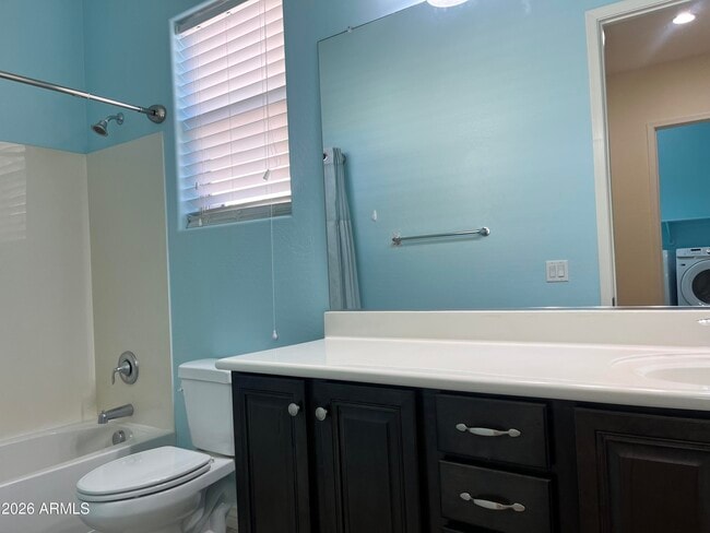 Building Photo - 2208 E Indian Wells Dr