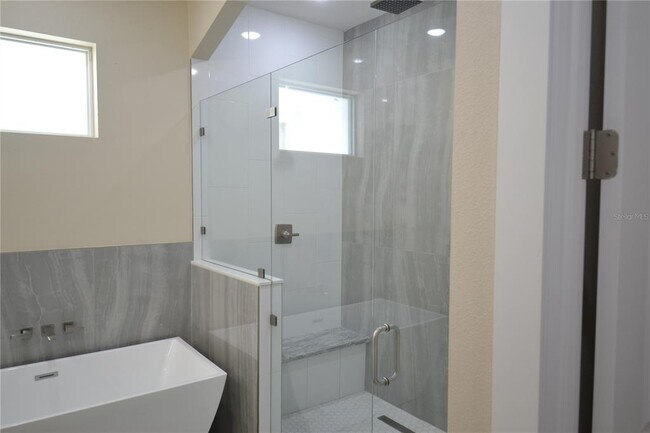 Building Photo - 5146 Tangelo Dr