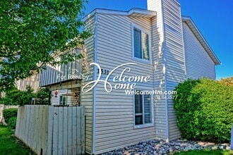 Building Photo - 1531 Delucchi Ln