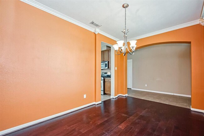 Building Photo - 2218 Falcon Knoll Ln