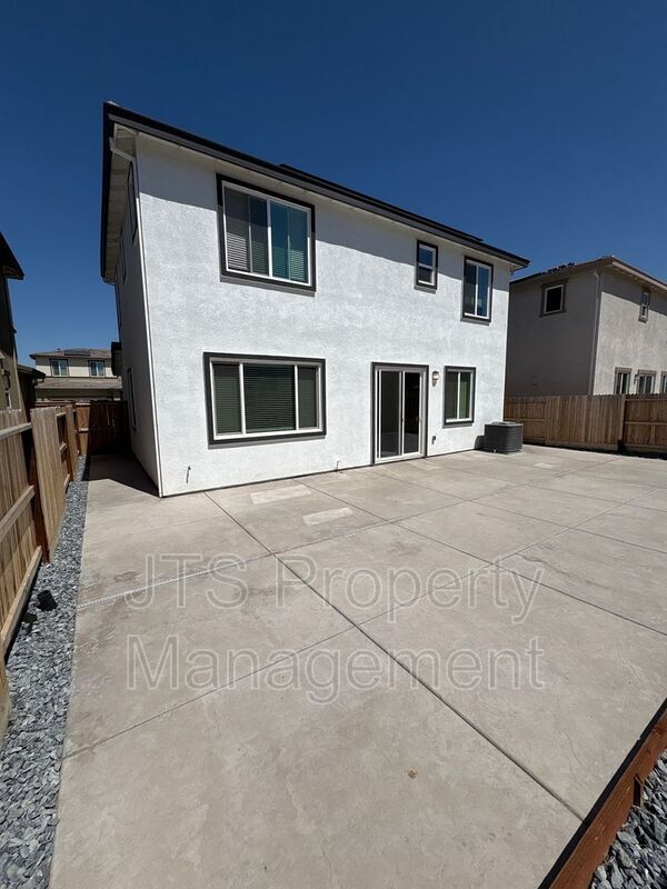 Building Photo - 6033 Woodlands Lp