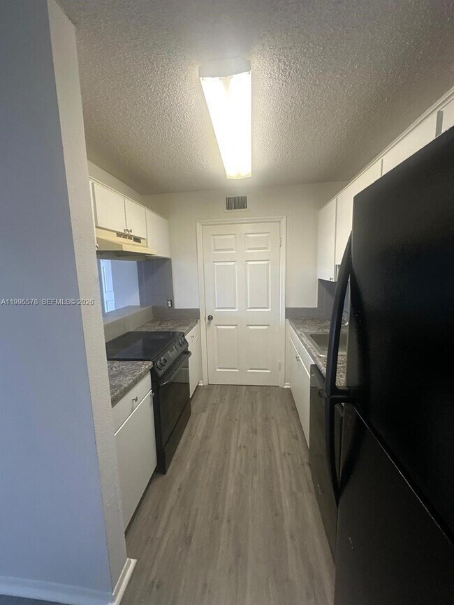 Building Photo - 2303 N Congress Ave