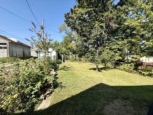 Building Photo - 2 Bedroom Avail August 2026 in Prospect Hills! $1,400 Monthly