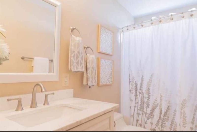 Building Photo - 712 Magnolia Ct