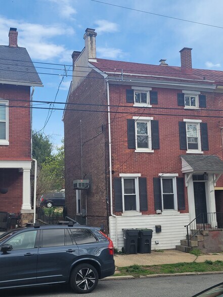 Building Photo - 249 Washington Ave