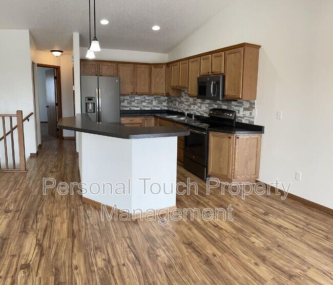 Building Photo - 2580 5th St W