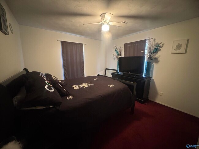 Building Photo - 117 Water Oak Ct