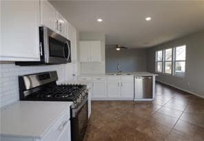 Building Photo - 800 Riverway Ln