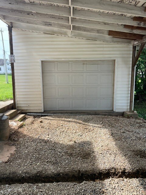 Building Photo - 308 Apple Ave