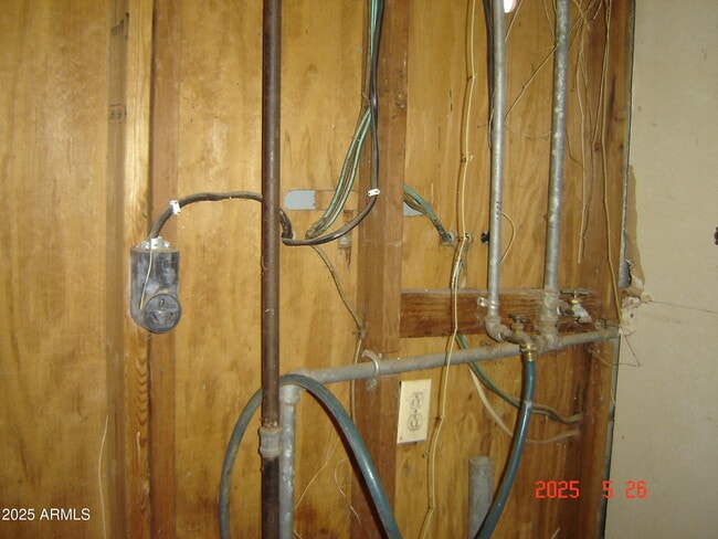 Building Photo - 414-416 Reizen Dr