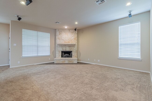 Building Photo - BEAUTIFUL 3 BD/2.5 BA IN SCHERTZ READY FOR...