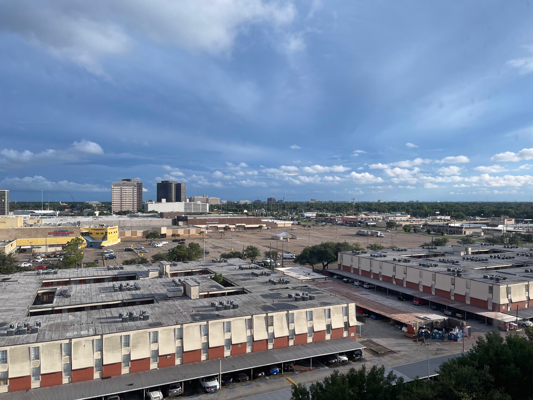 Building Photo - 7510 Hornwood Dr