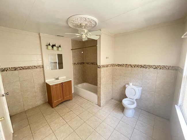 Building Photo - Charming Haven: Uncover Your Dream Home at 2026 JPV Street!