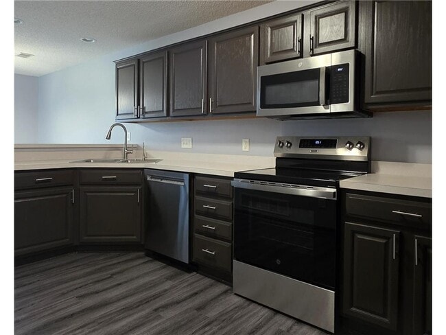 Building Photo - 17032 Eagleview Ln