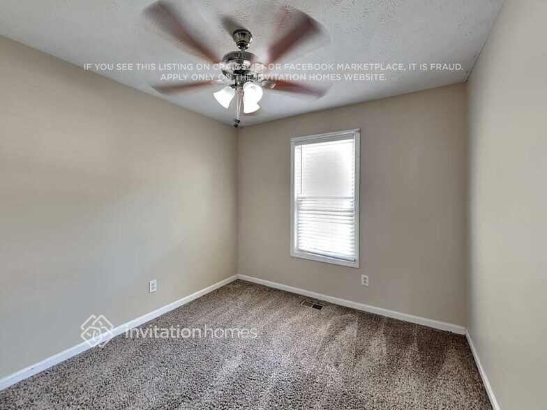Building Photo - 4949 Lighthouse Pointe
