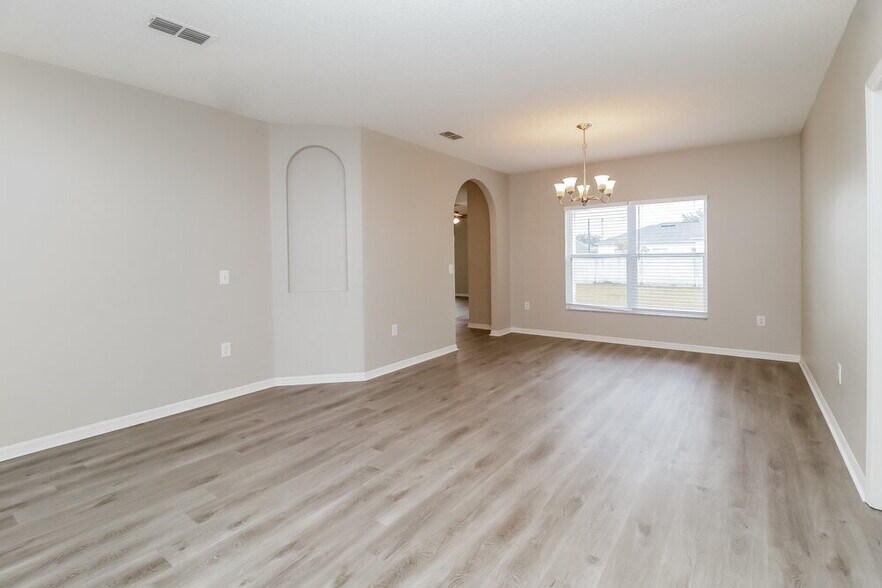 Building Photo - 515 Maricopa Dr