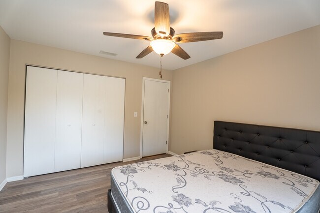 Building Photo - 774 Terrace Ct