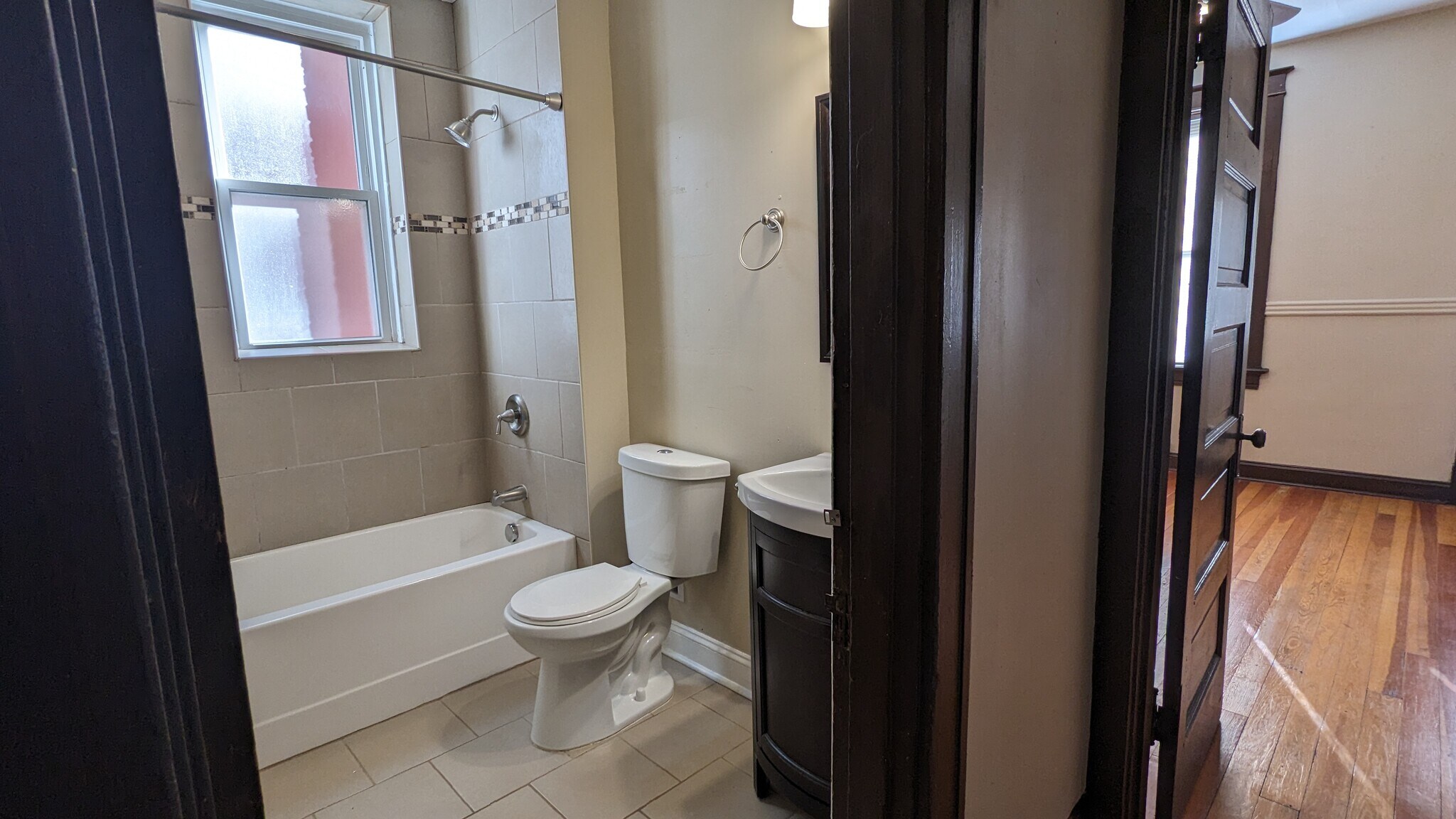 Building Photo - 2203 Jules St