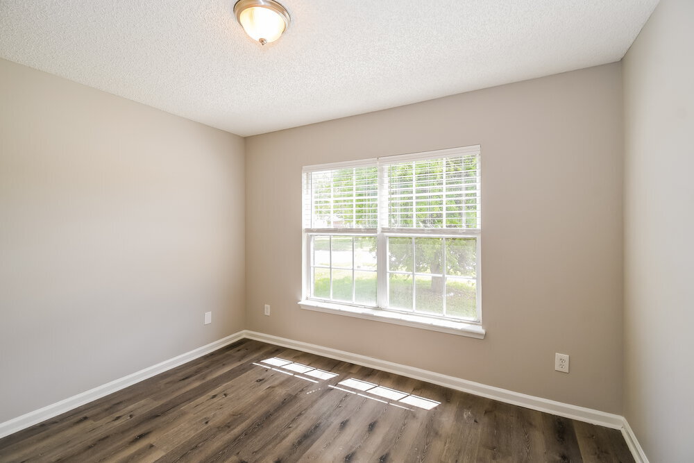 Building Photo - 12071 Sunchase Dr