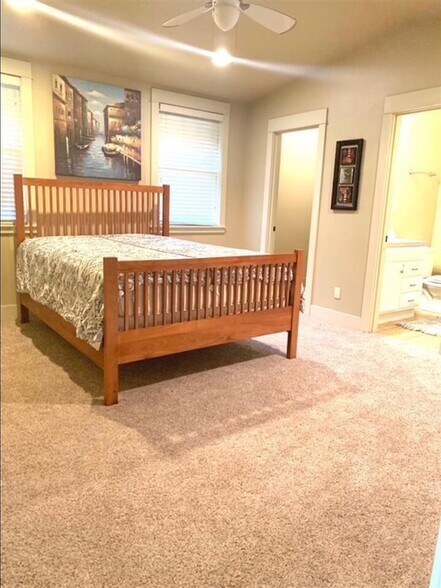 Building Photo - 76 Honuhula St