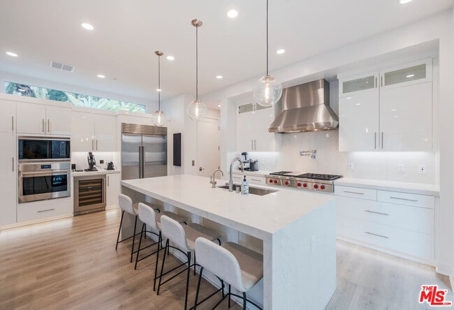 Building Photo - 12962 Discovery Crk