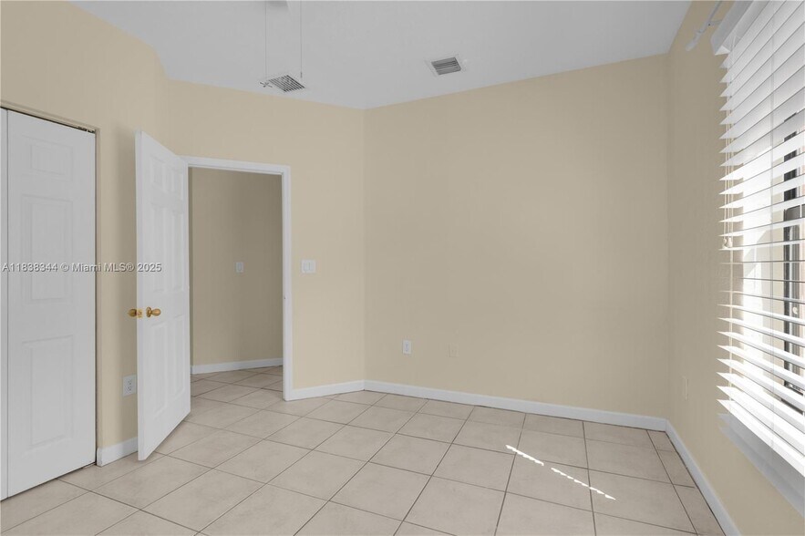 Building Photo - 11358 SW 243rd Ter