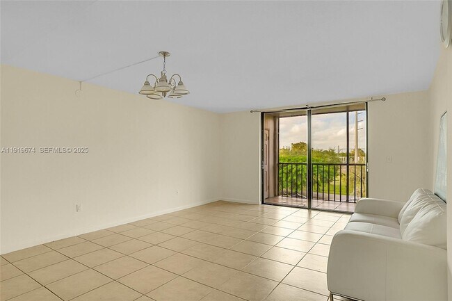 Building Photo - 8500 SW 133rd Avenue Rd