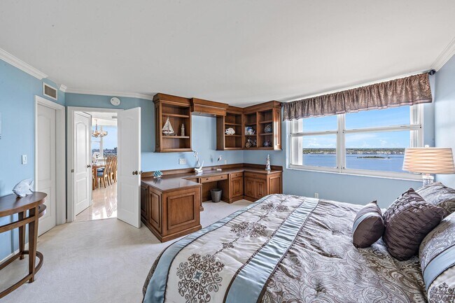 Building Photo - 5200 N Ocean Dr