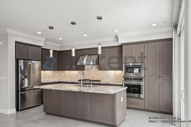 Building Photo - 205 Vereda del Turia