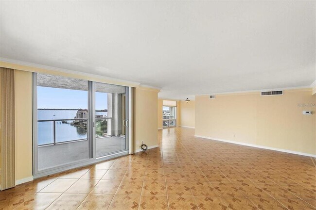 Building Photo - 1111 N Gulfstream Ave